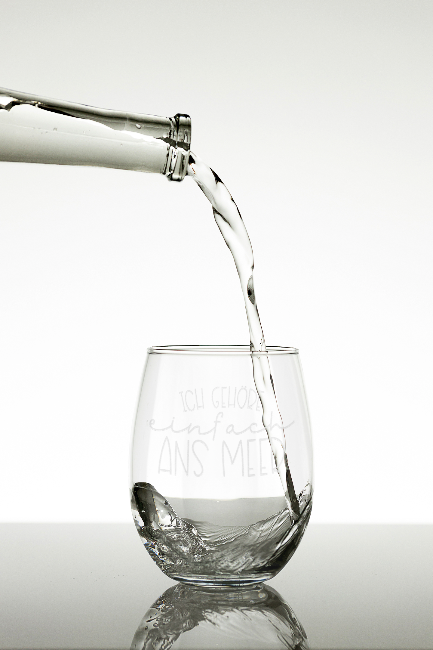 Trinkglas "ich gehöre ans Meer" mit hochwertiger Gravur
